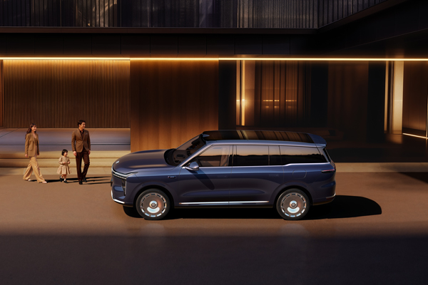 33.69万元起，上汽旗舰?智己LS9正式开启预售 以全球巅峰科技，颠覆30万级大六座SUV格局